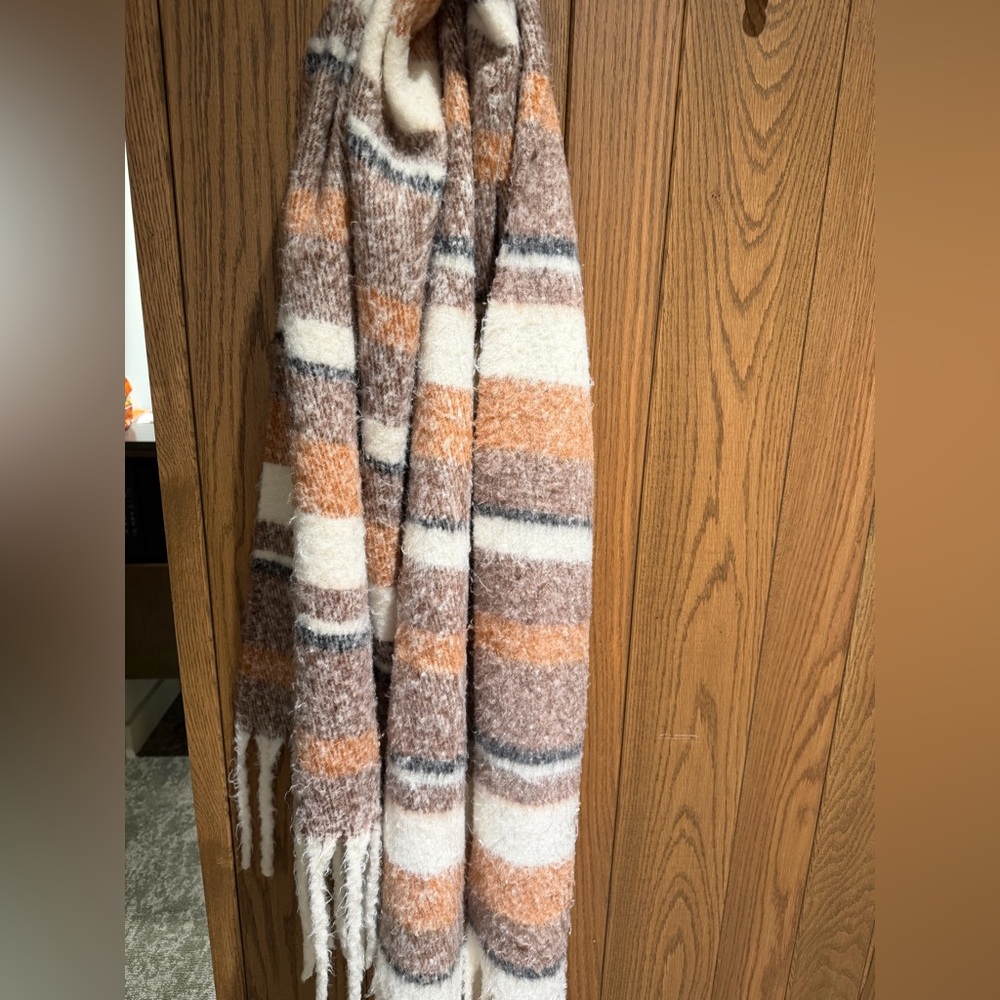 Steve Madden Warm Striped scarf - Cream, Brown, Orange